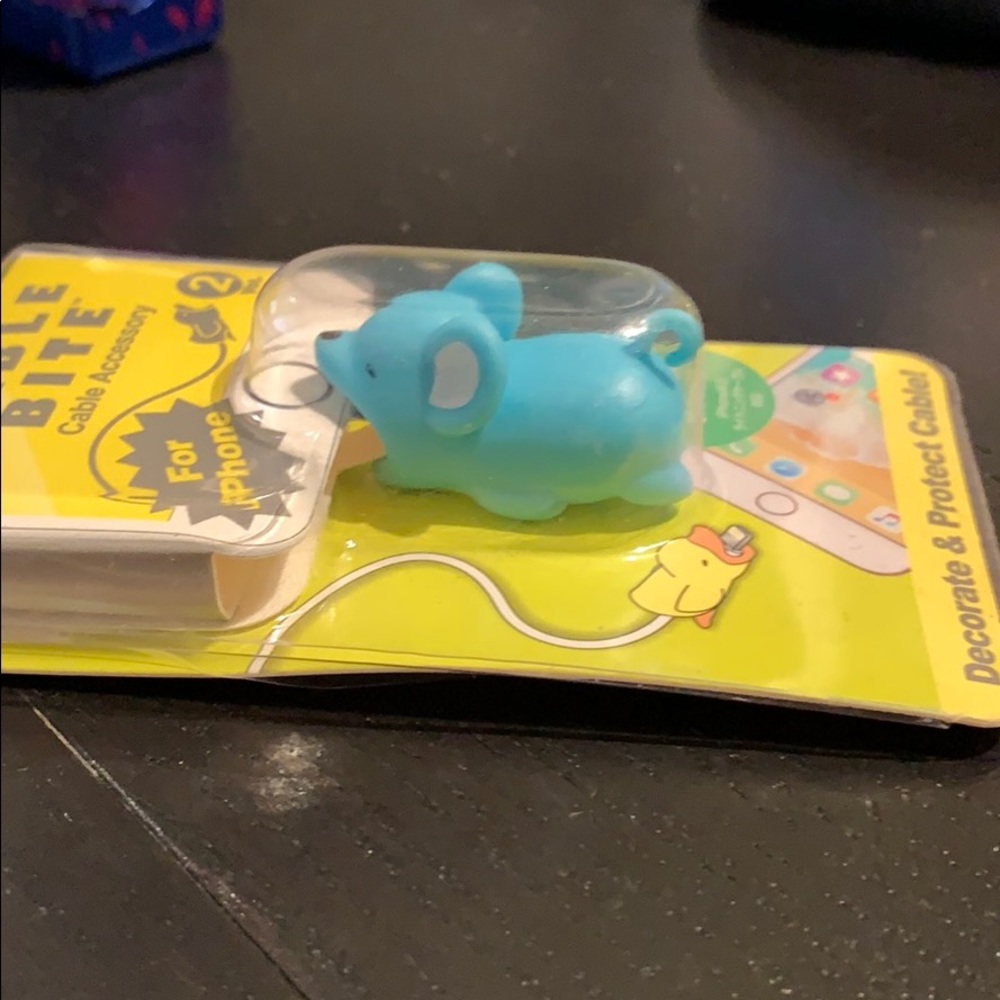 New mouse cable cord bite protector